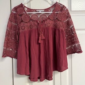 American Eagle Lace Short Sleeve Top